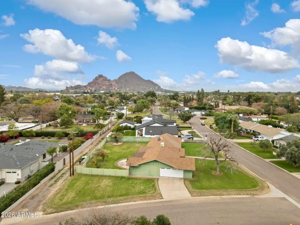 Real Estate Picture 2