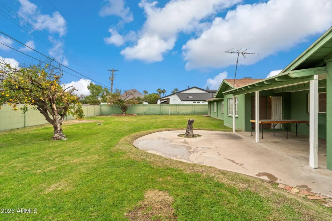 Real Estate Picture 33