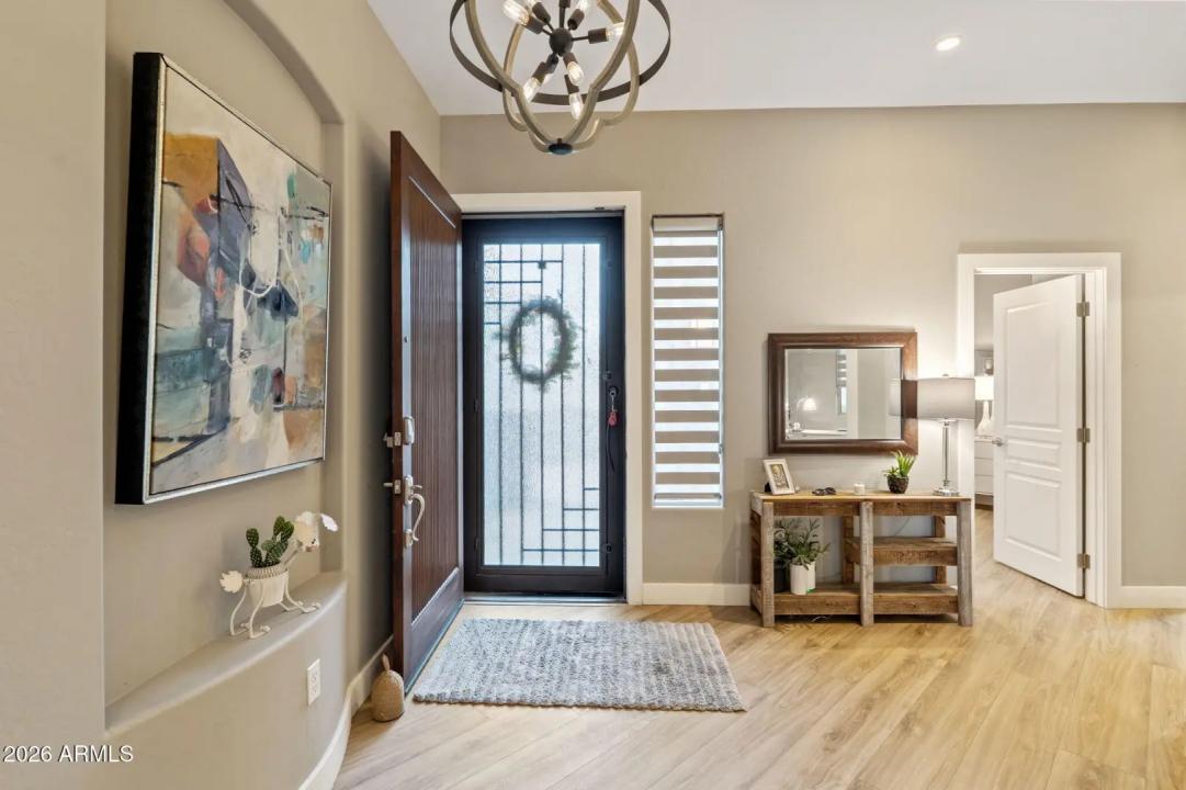 Real Estate Picture 3