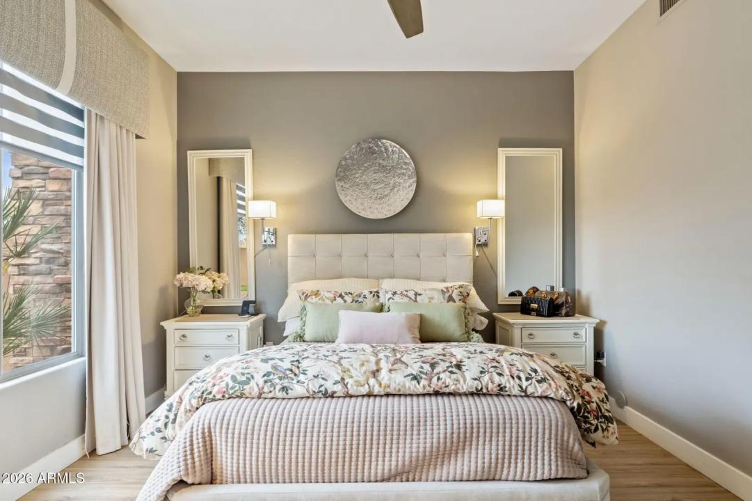 Real Estate Picture 19