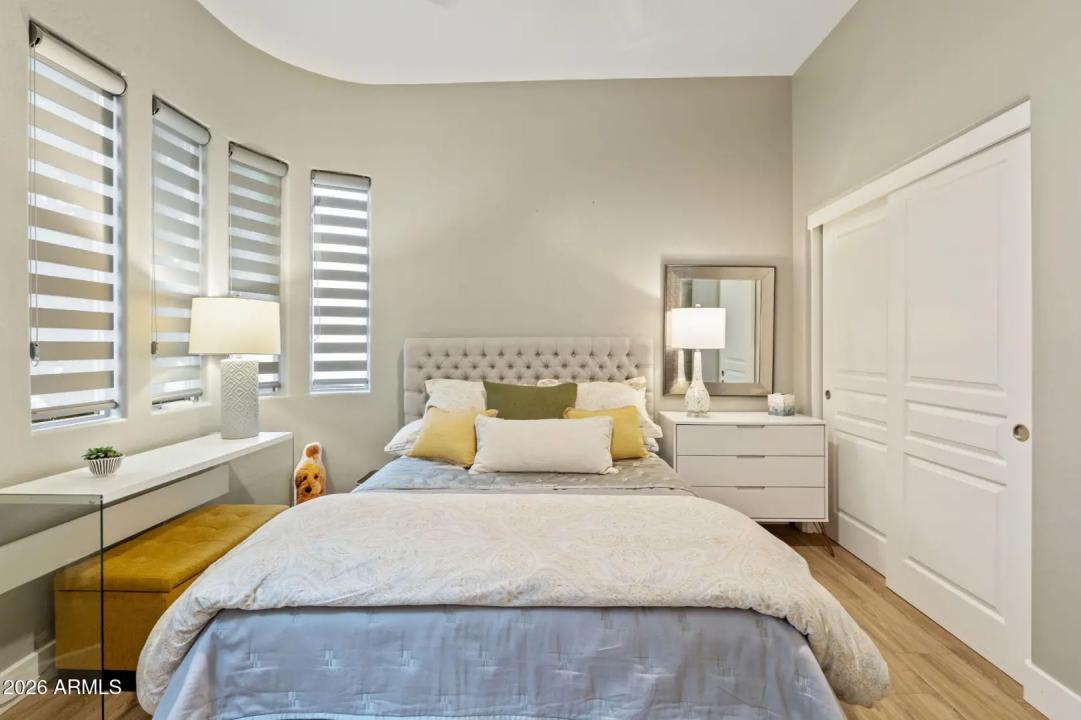 Real Estate Picture 27