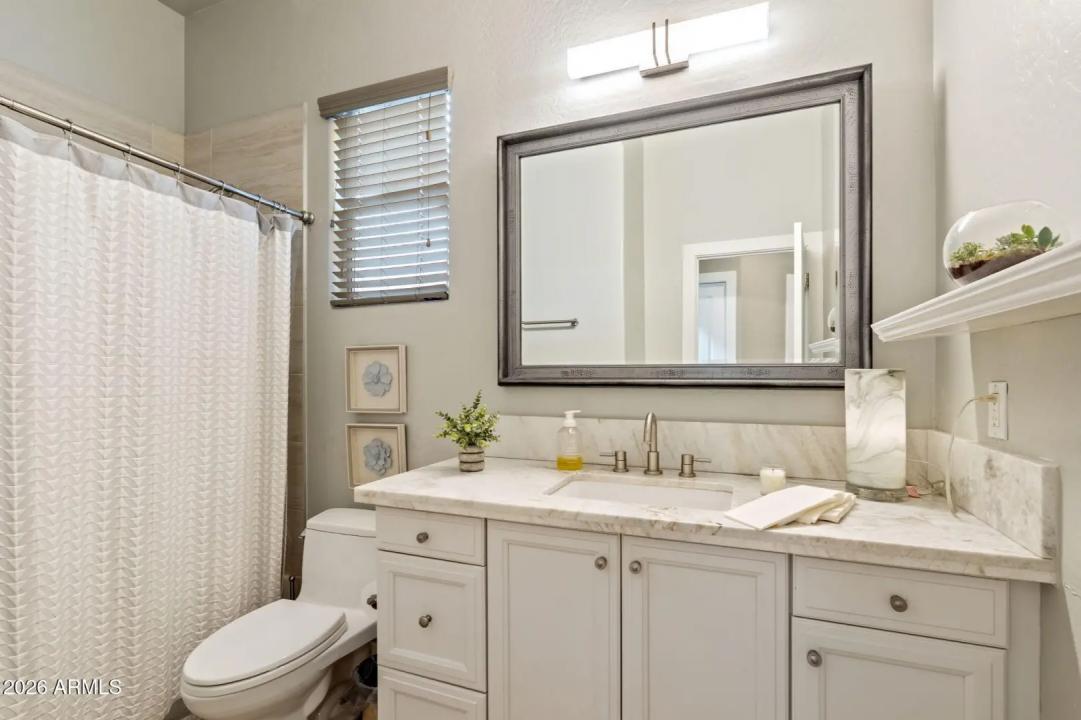 Real Estate Picture 30