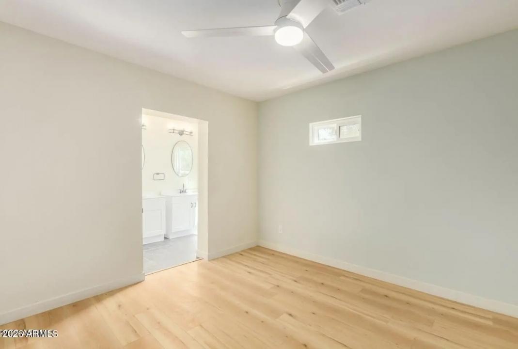 Real Estate Picture 21