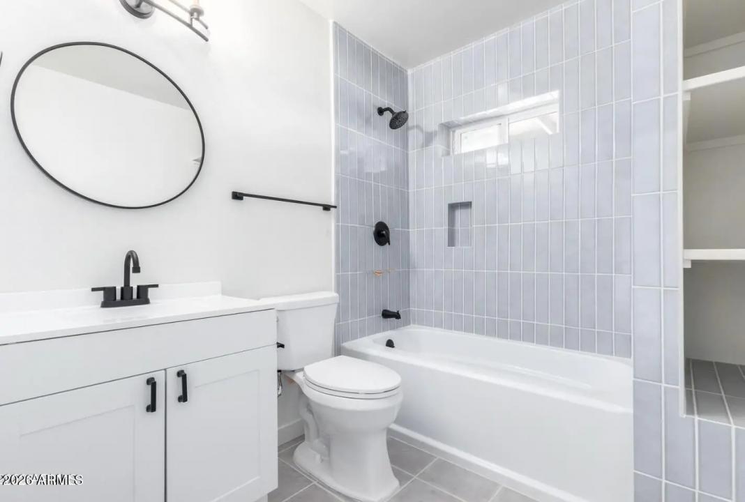 Real Estate Picture 29