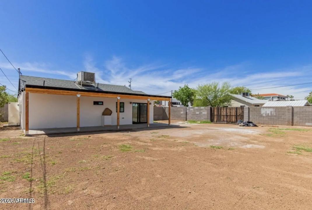 Real Estate Picture 32