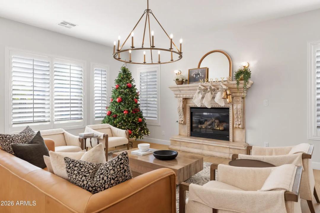 Real Estate Picture 12