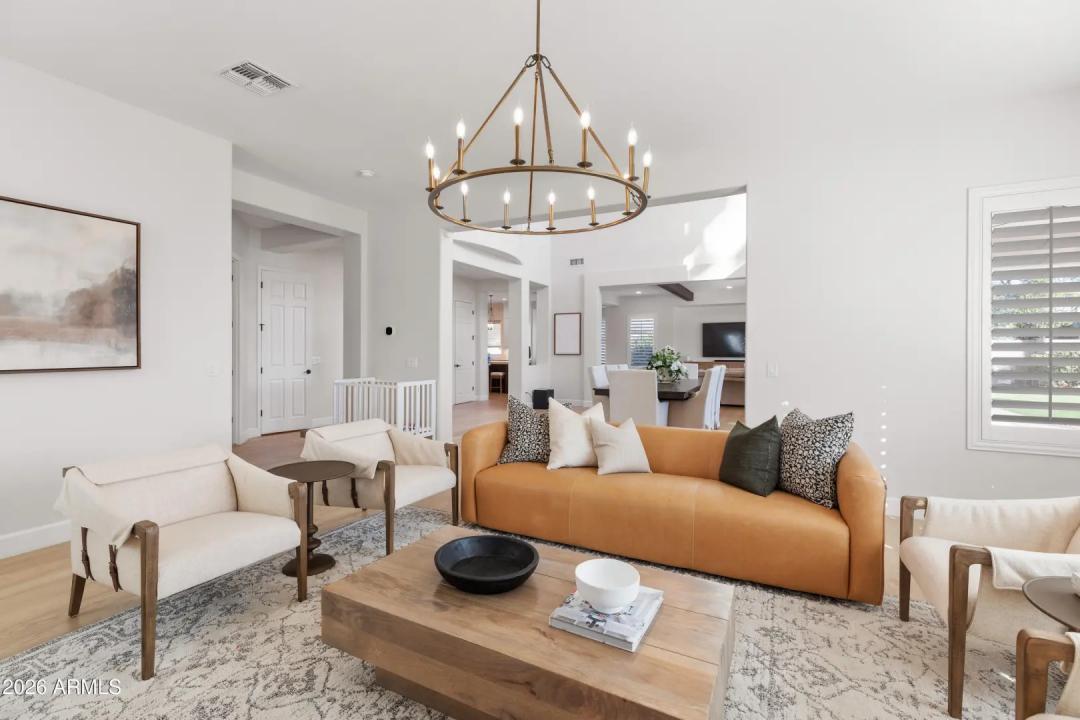 Real Estate Picture 14