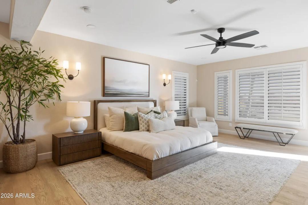 Real Estate Picture 17