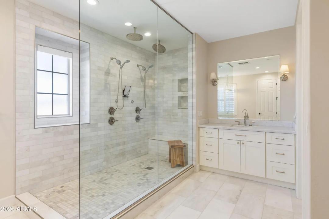 Real Estate Picture 20