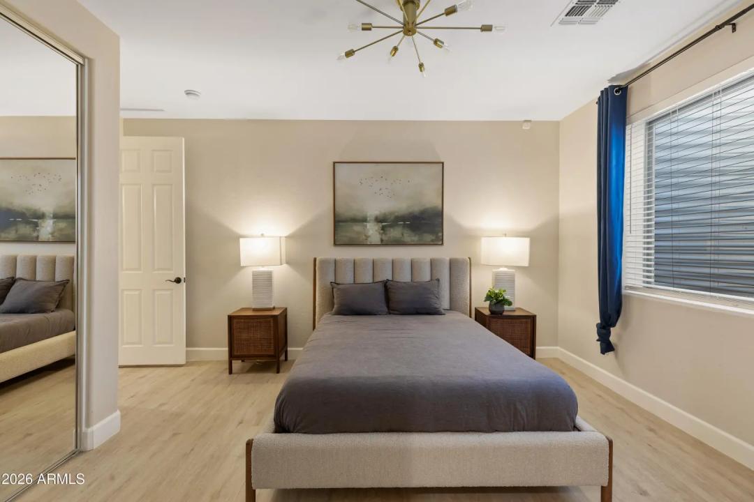 Real Estate Picture 38