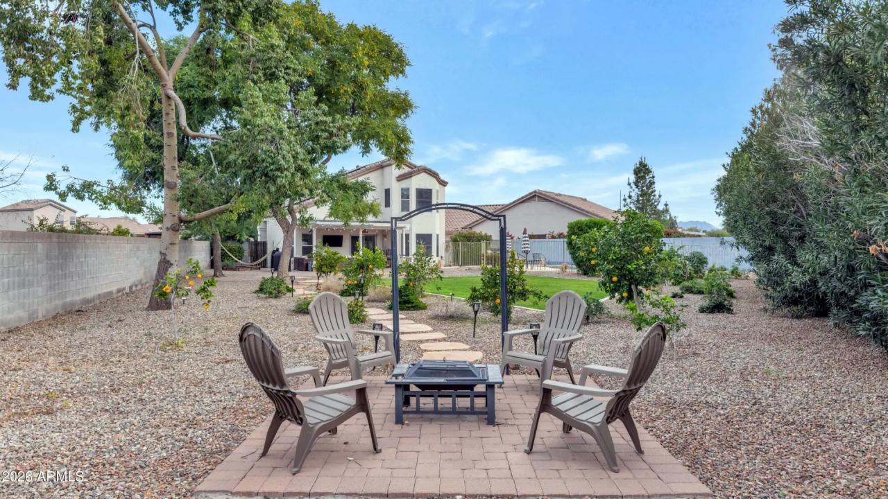 Real Estate Picture 23