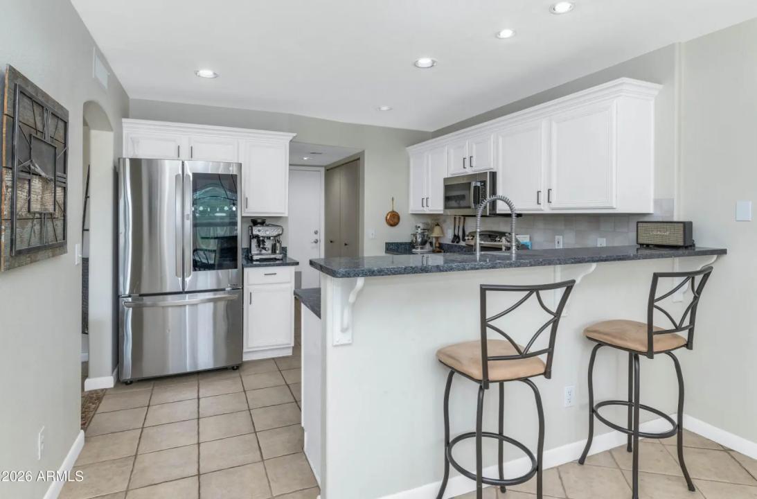 Real Estate Picture 7