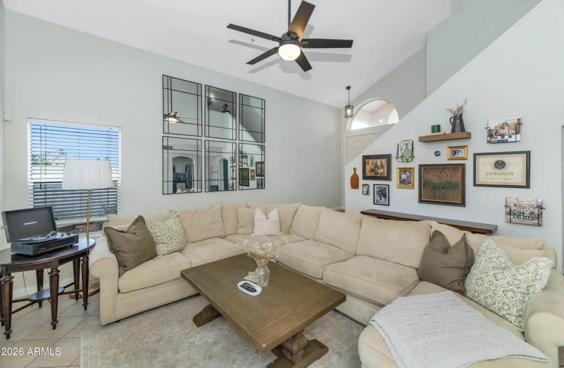 Real Estate Picture 5