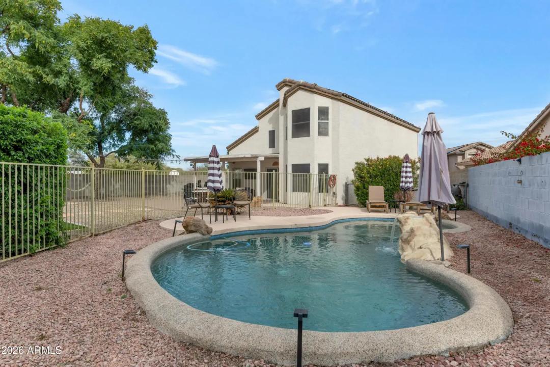 Real Estate Picture 25