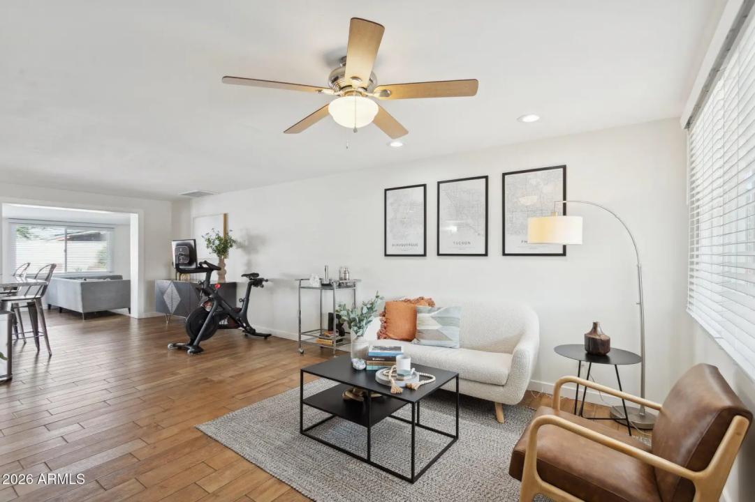 Real Estate Picture 5