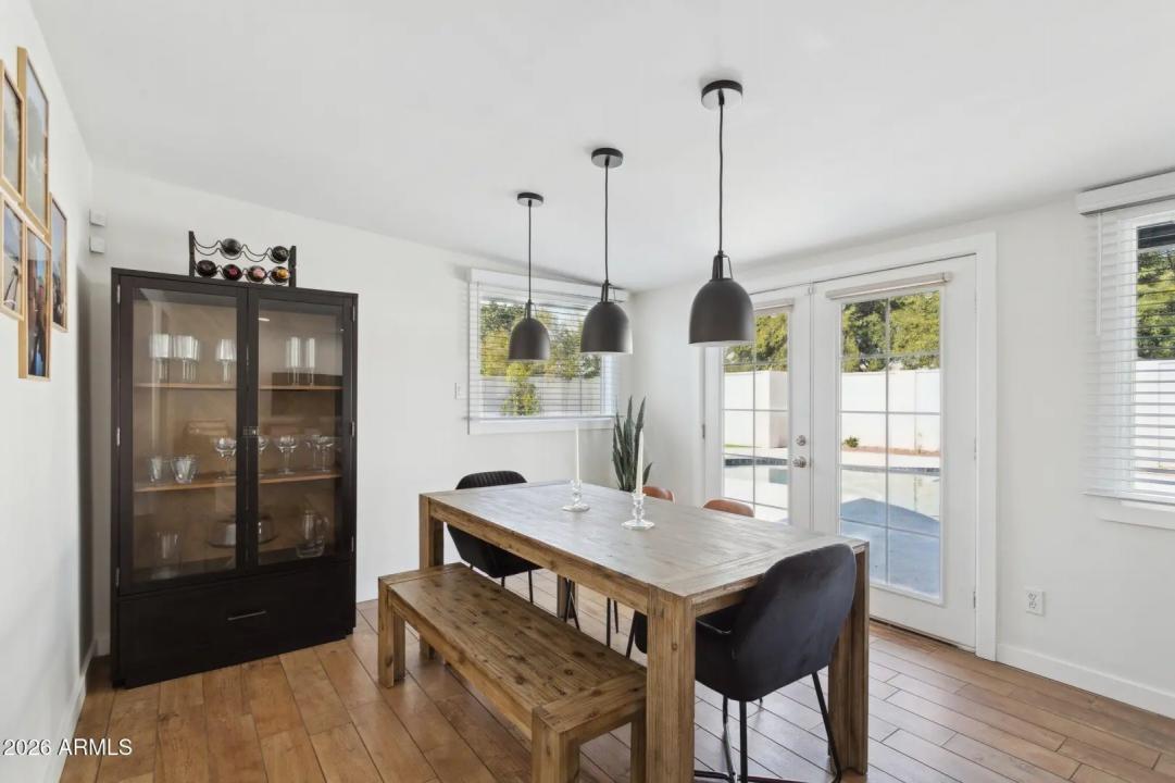 Real Estate Picture 9