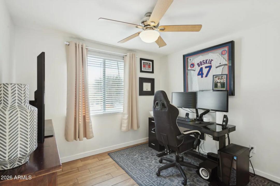 Real Estate Picture 17