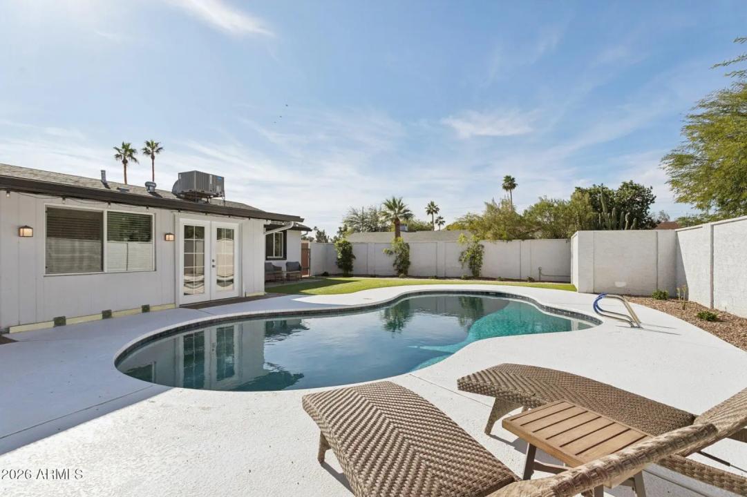 Real Estate Picture 19