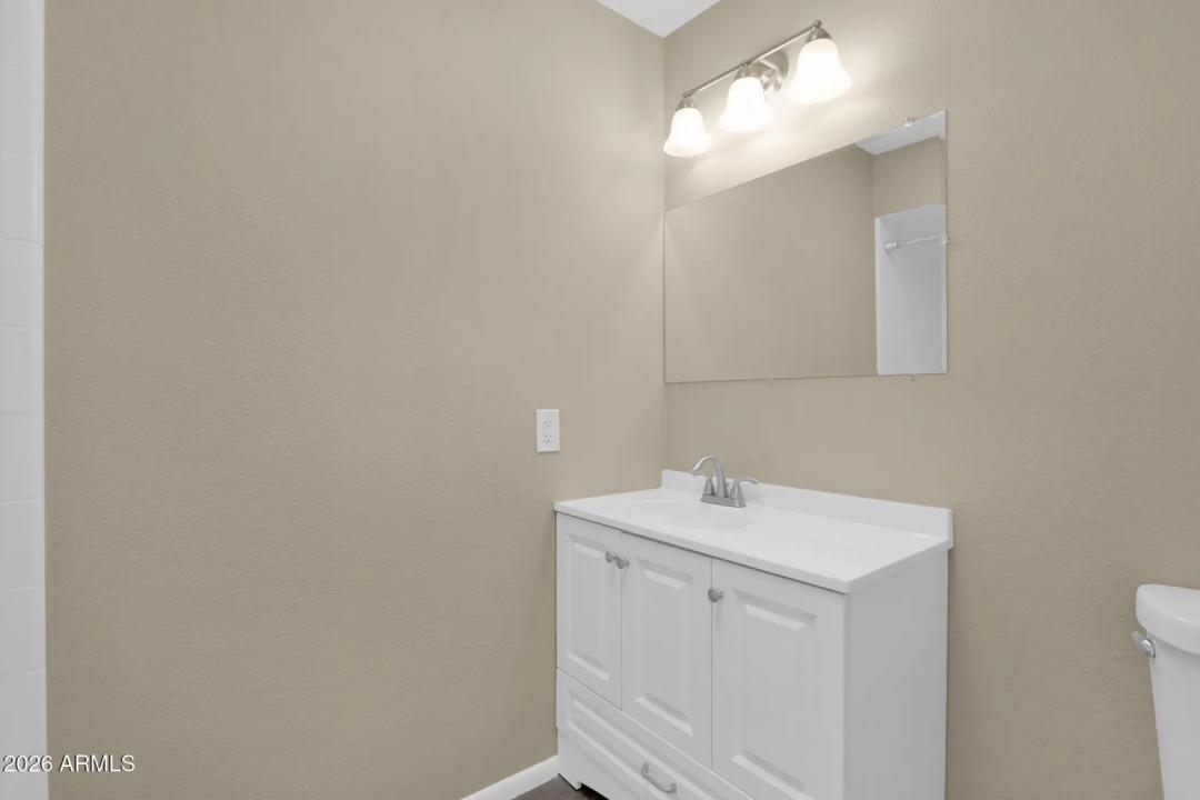 Real Estate Picture 15