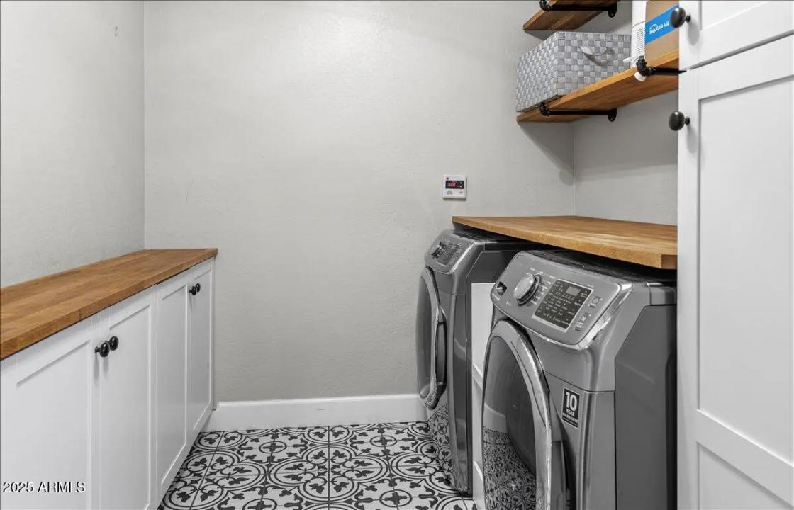 Real Estate Picture 16