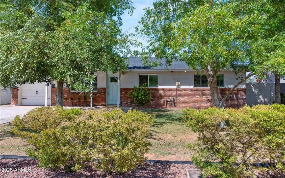 Real Estate Picture 21