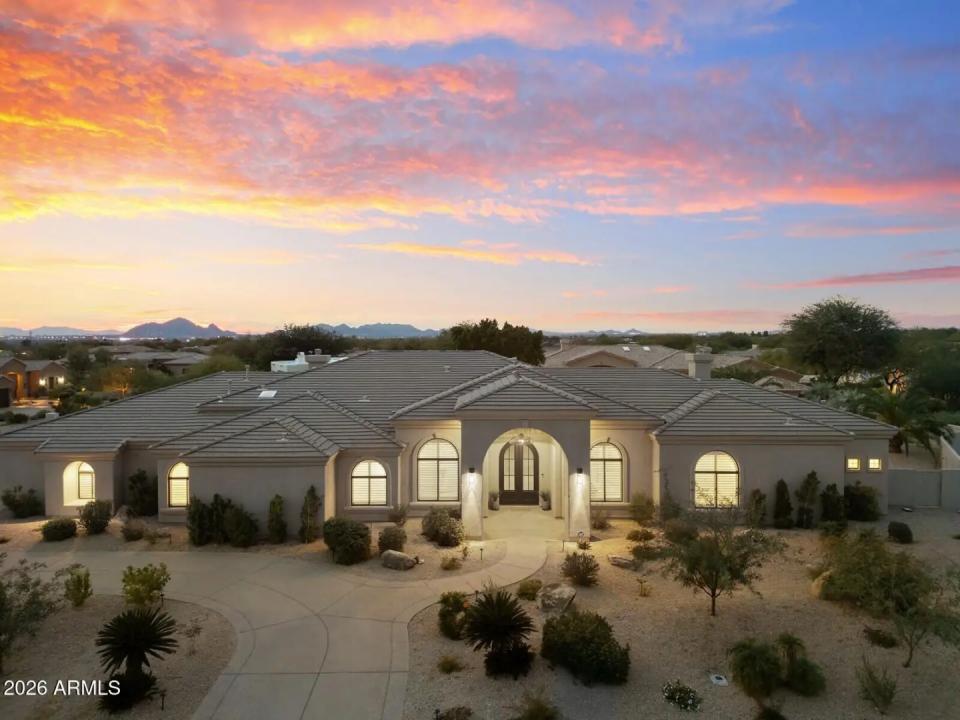 Real Estate Picture 1