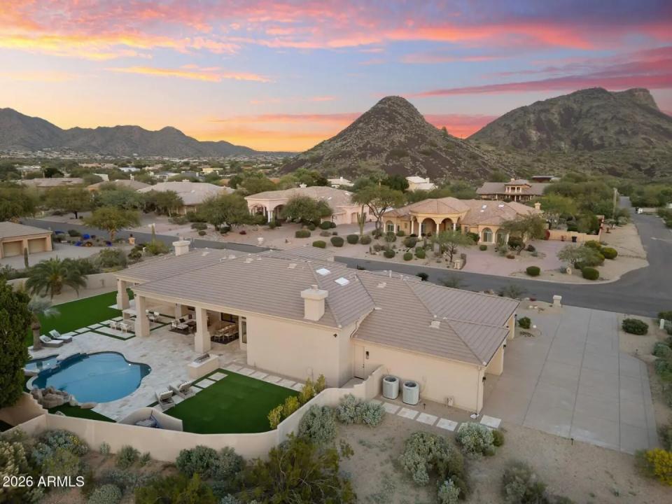 Real Estate Picture 9