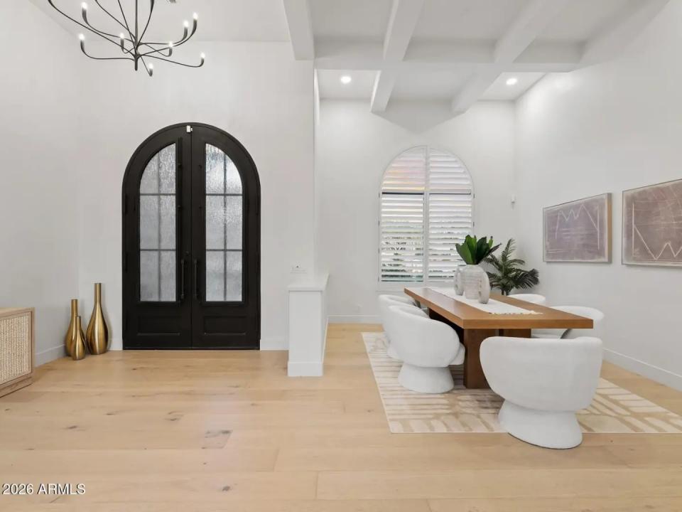 Real Estate Picture 19