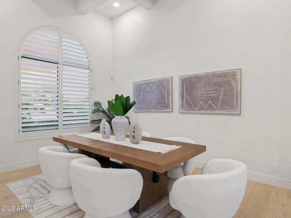 Real Estate Picture 20