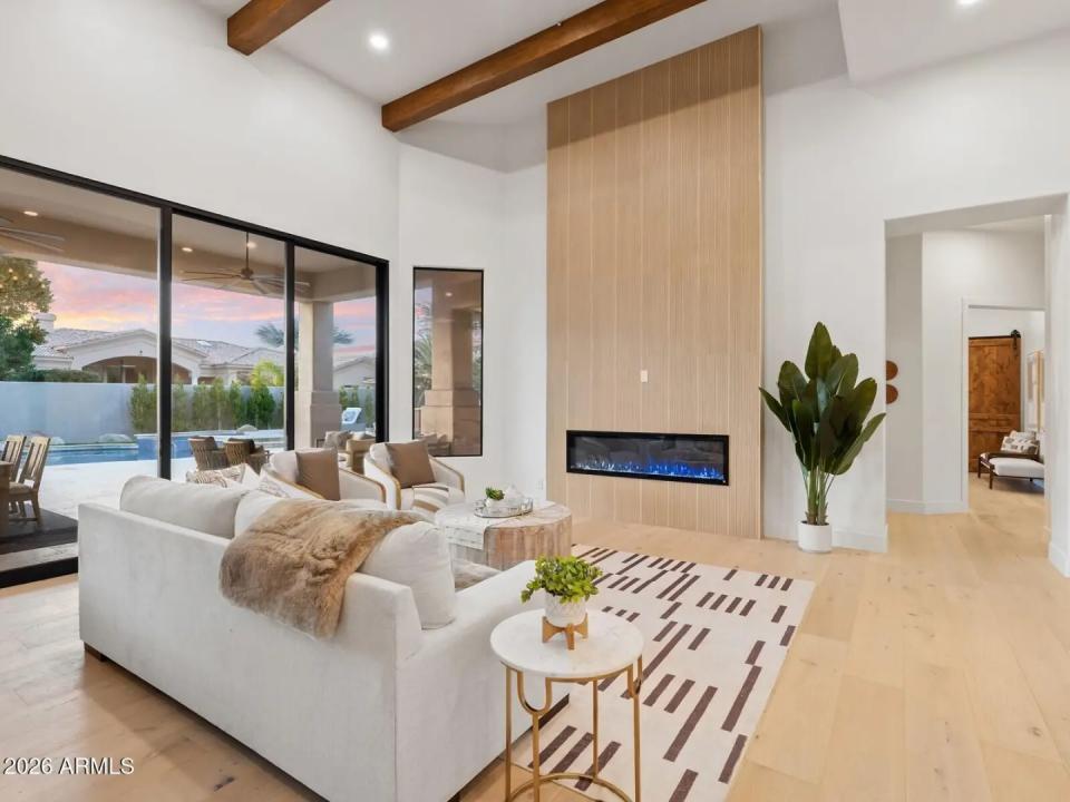 Real Estate Picture 25