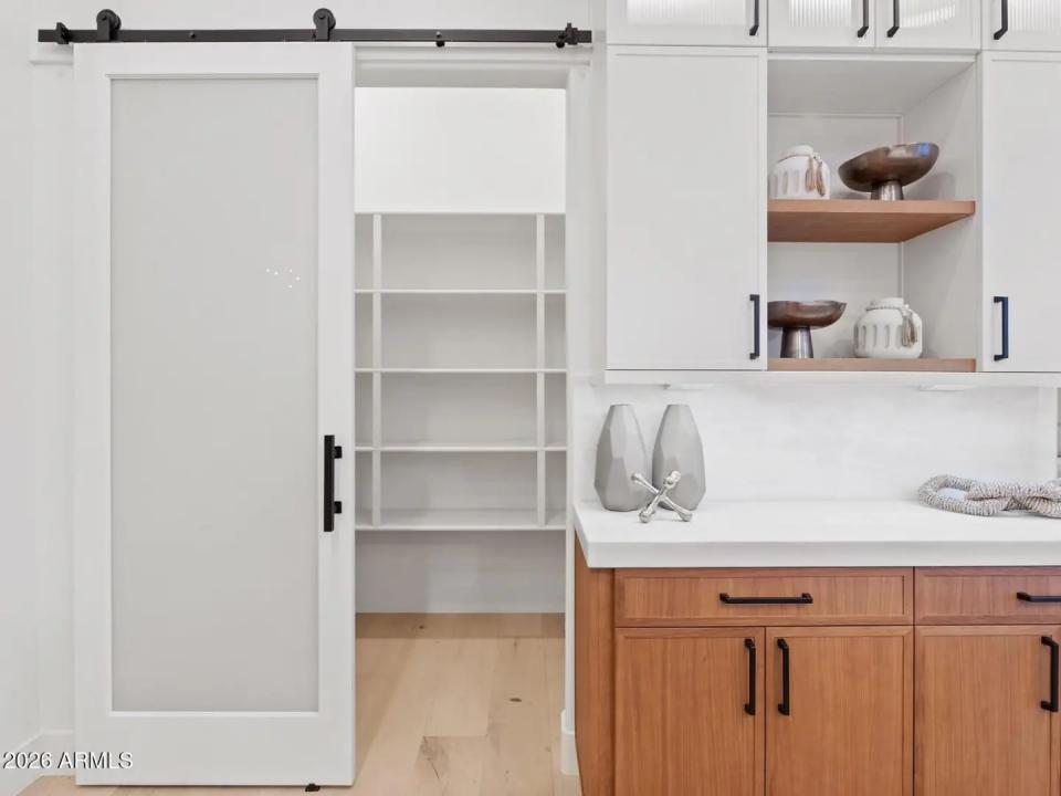 Real Estate Picture 26