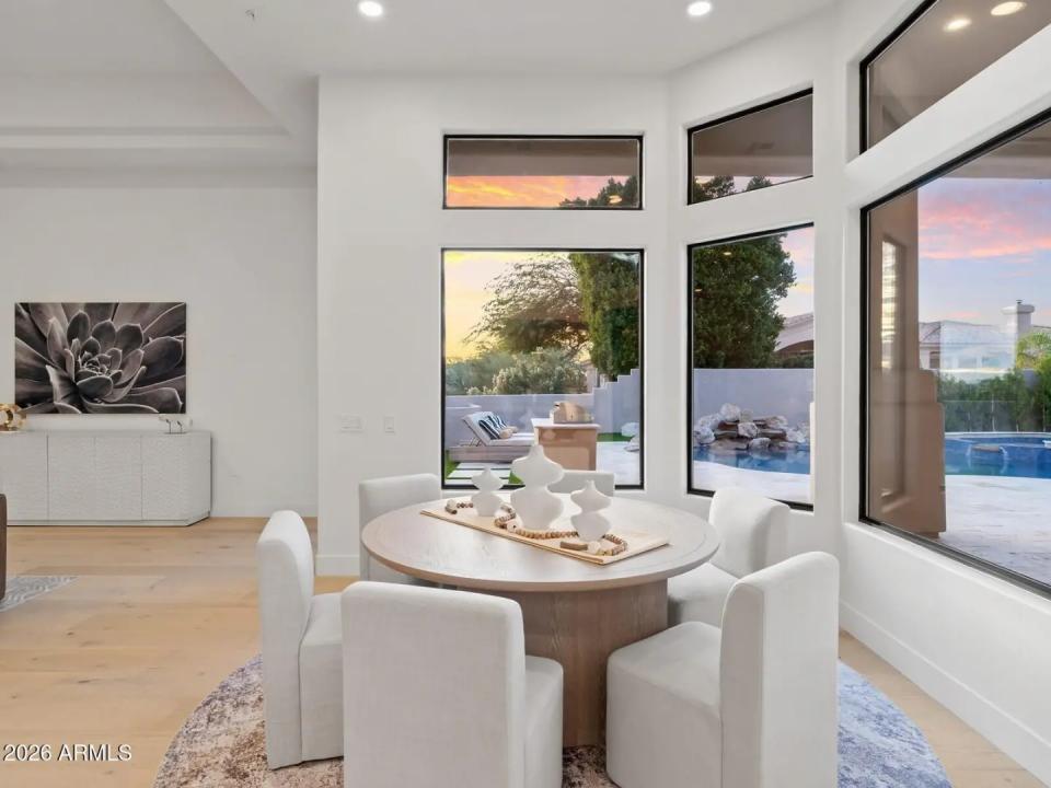 Real Estate Picture 33