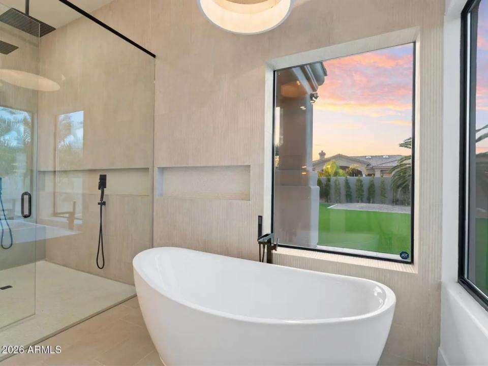 Real Estate Picture 50