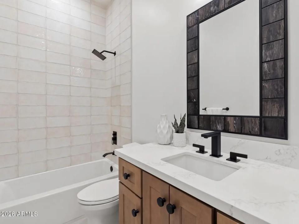 Real Estate Picture 53