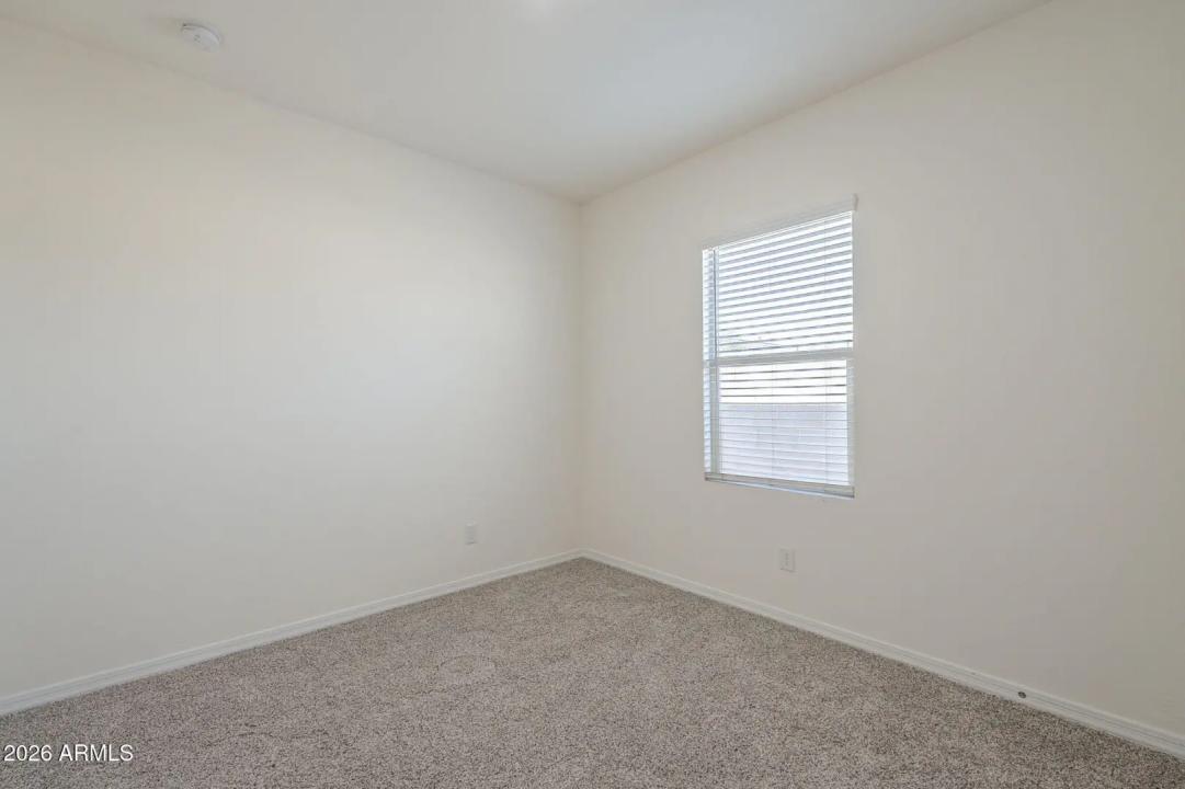 Real Estate Picture 15