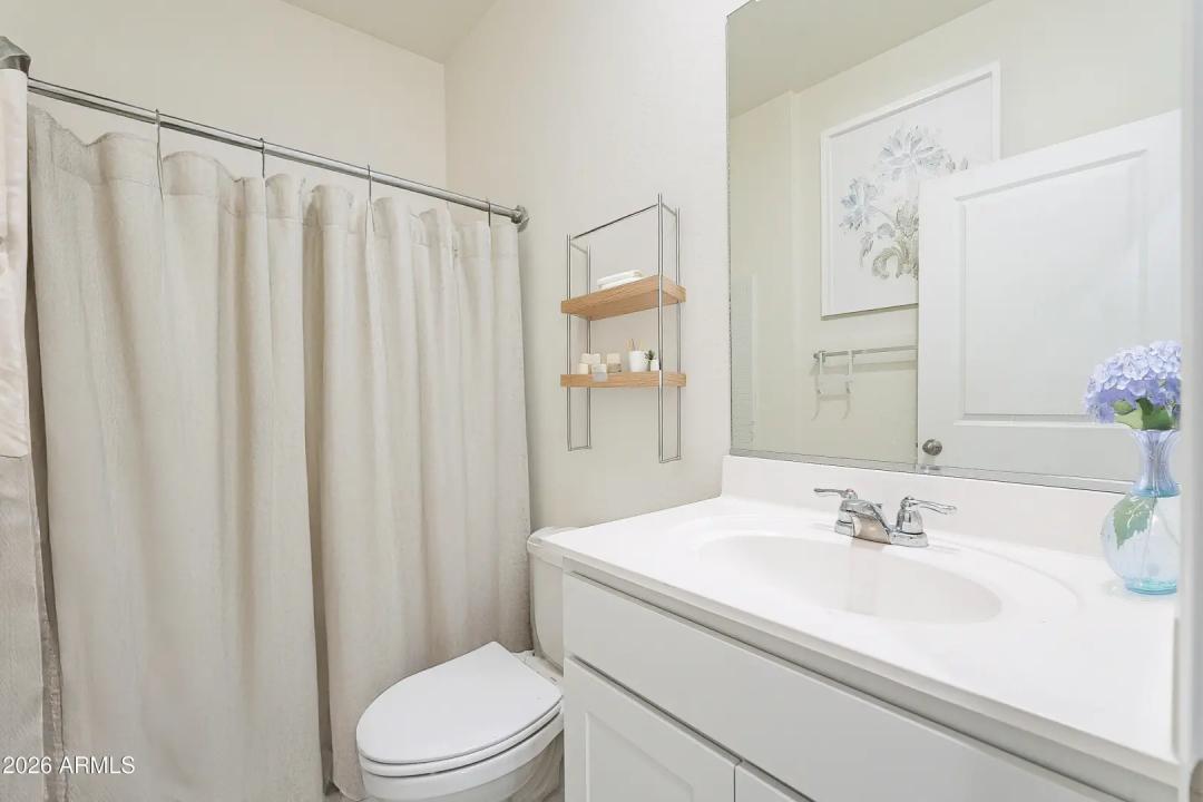 Real Estate Picture 13