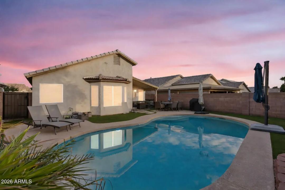 Real Estate Picture 1