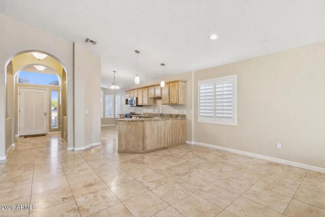 Real Estate Picture 6