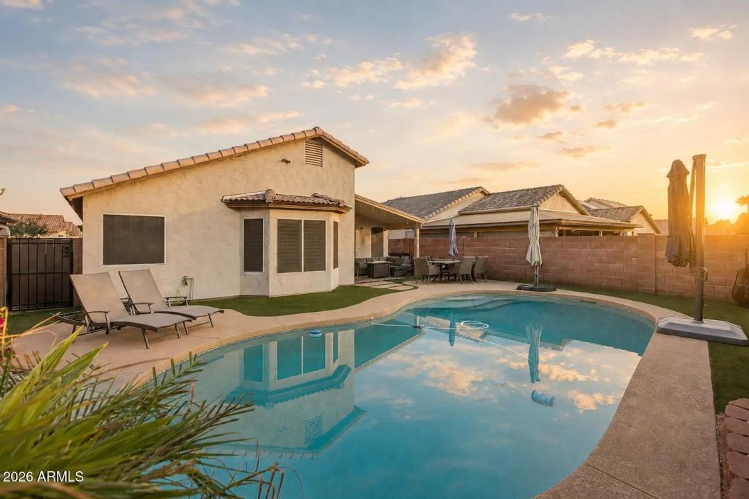 Real Estate Picture 6