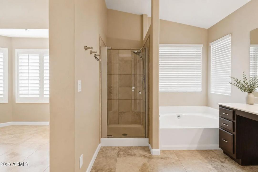 Real Estate Picture 17