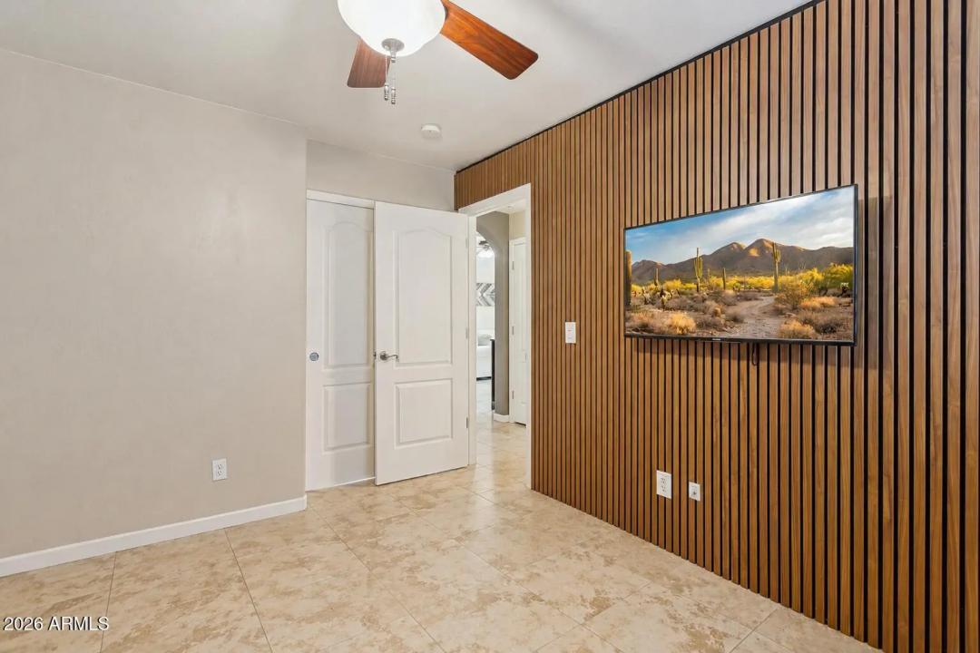 Real Estate Picture 20