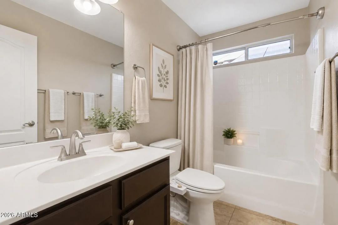 Real Estate Picture 21