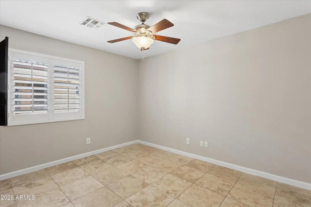 Real Estate Picture 26