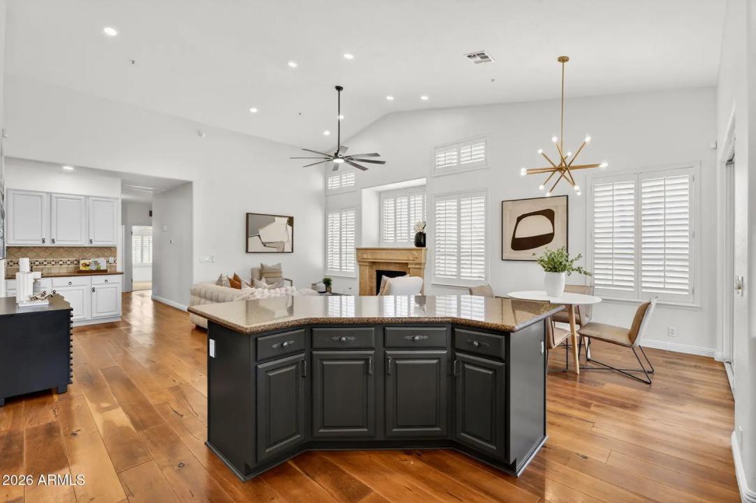 Real Estate Picture 19