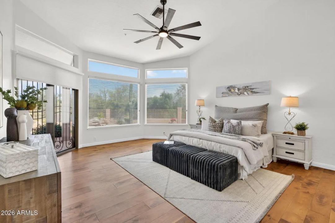 Real Estate Picture 20