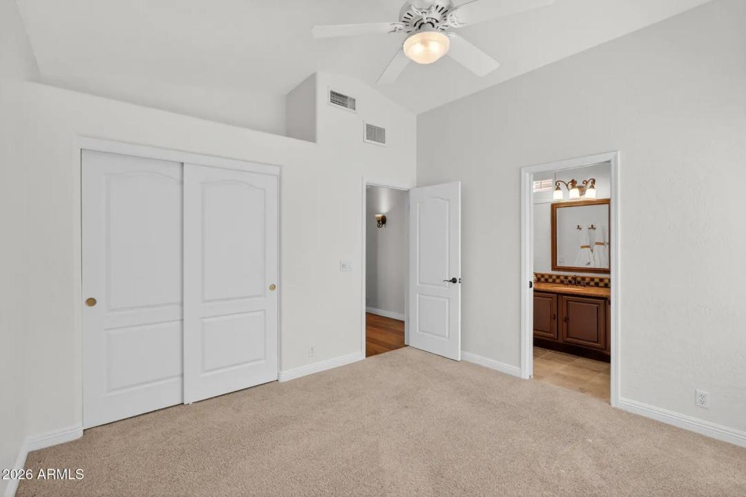 Real Estate Picture 28