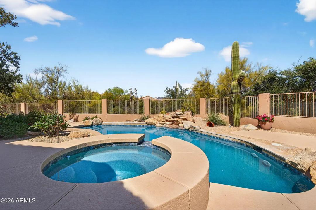 Real Estate Picture 38