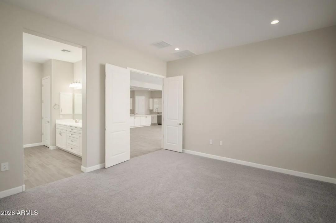 Real Estate Picture 10