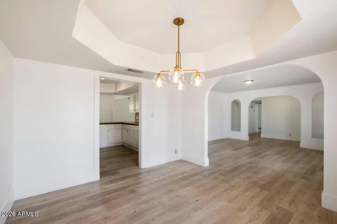 Real Estate Picture 6