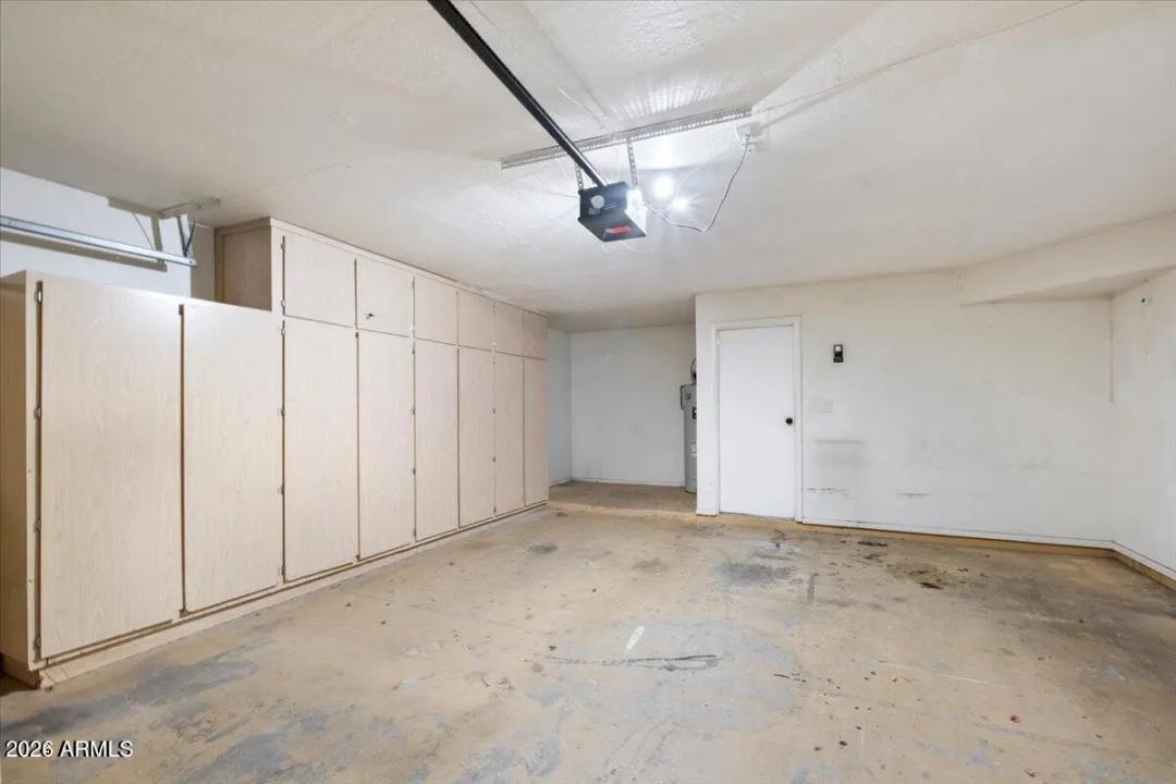 Real Estate Picture 23